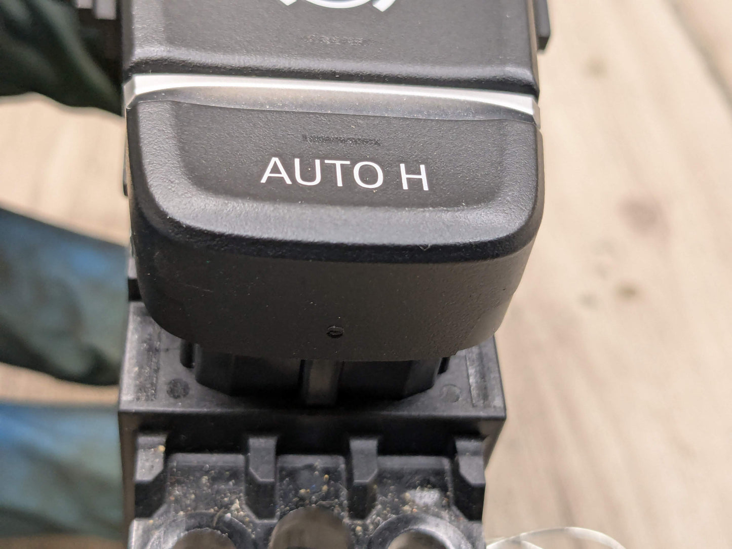 OEM BMW F90 M5 G01 G02 G30 530 540 M550 X3 Parking Brake Auto Hold Switch BLACK