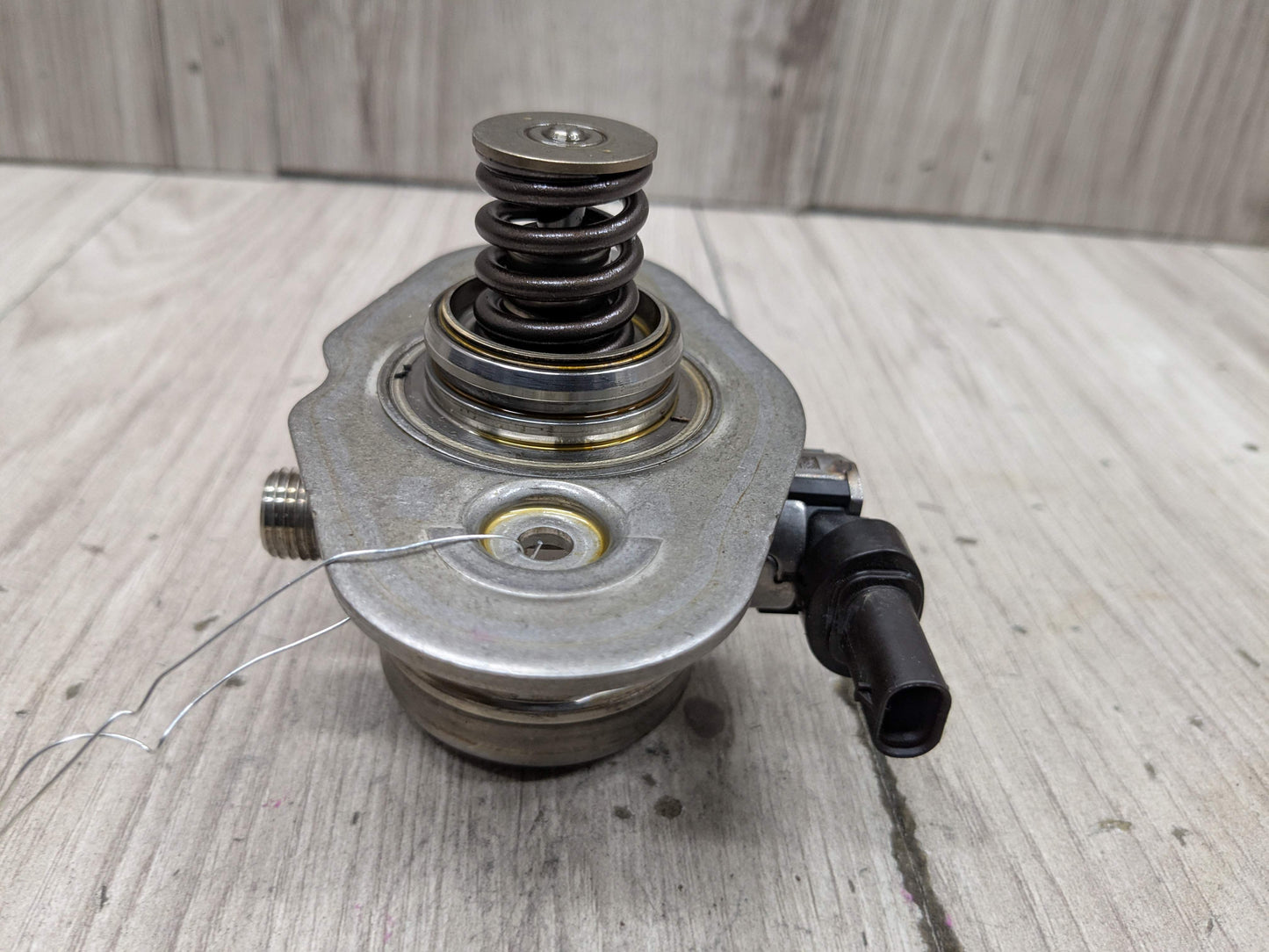 16-20 OEM BMW G11 G12 750 G30 M550 Engine N63R HPFP High Pressure Fuel Pump 1-4