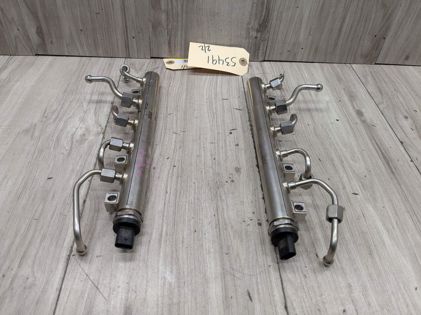 PRE-LCI OEM BMW G12 750 G30 M550 Engine N63R Right Fuel Injector Rail Lines 5-8