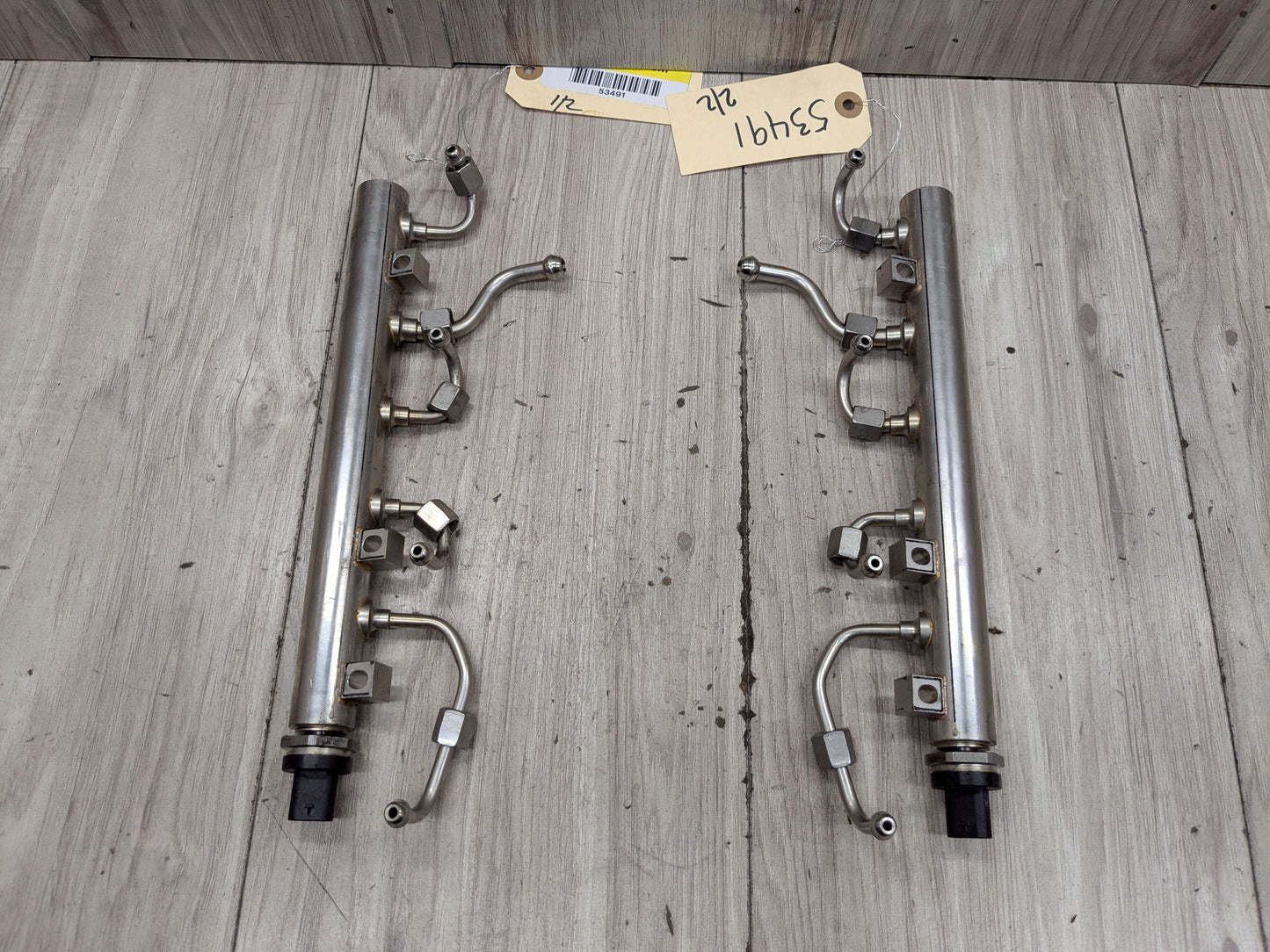 PRE-LCI OEM BMW G12 750 G30 M550 Engine N63R Right Fuel Injector Rail Lines 5-8