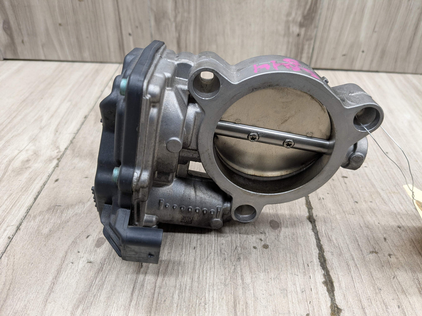 OEM BMW F39 F44 F48 F90 G05 G12 750 G30 M550 M8 Engine B46 N63 S63 Throttle Body