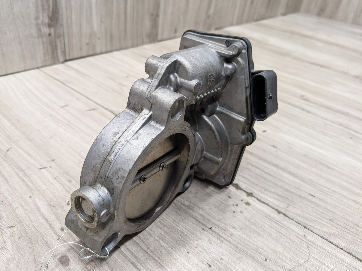 OEM BMW F39 F44 F48 F90 G05 G12 750 G30 M550 M8 Engine B46 N63 S63 Throttle Body