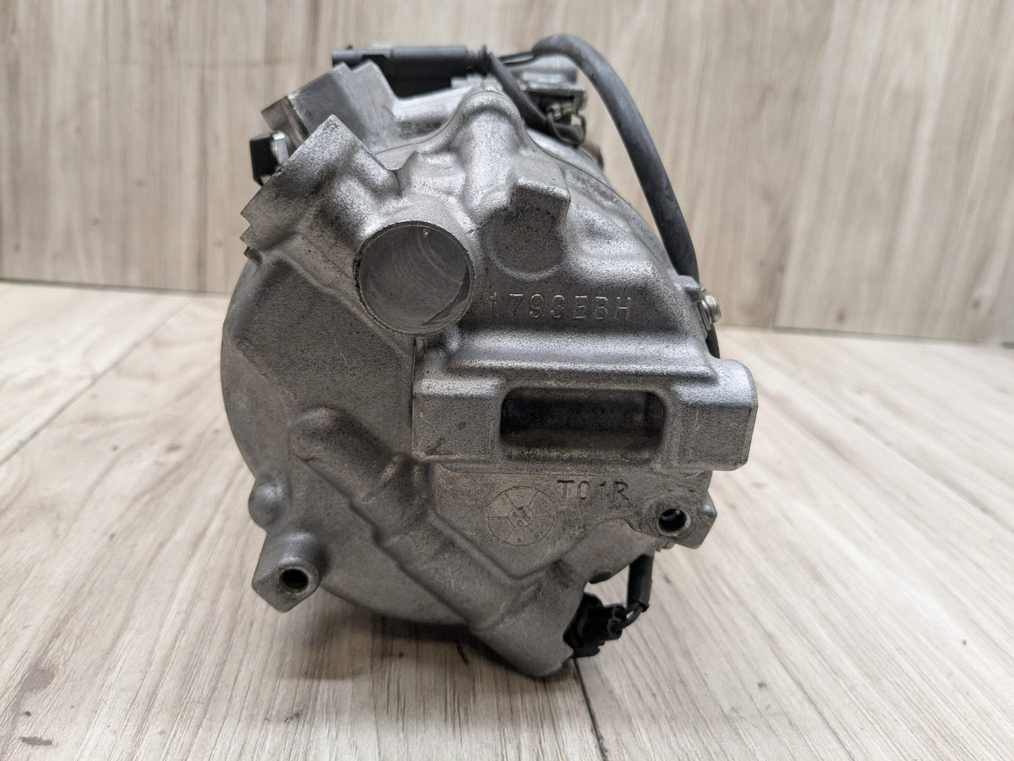 OEM BMW F90 F93 G05 G07 G12 G16 G30 AC Compressor Clutch Pump W/ Pulley N63 S63