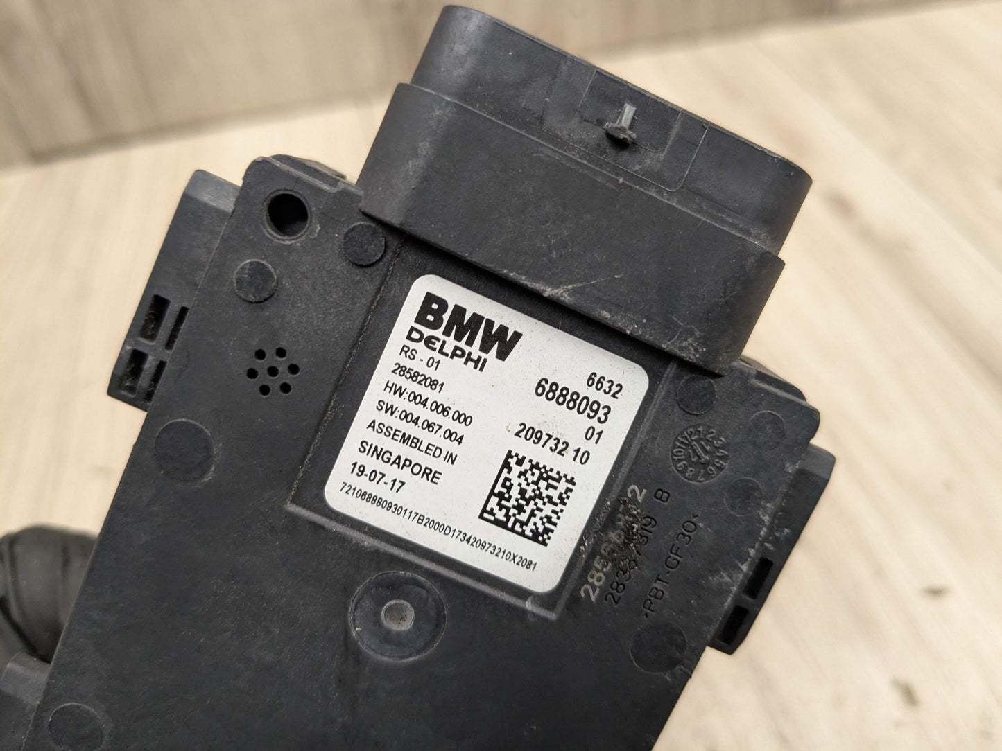 OEM BMW F90 G12 G30 740 750 530 540 M550 M5 Blind Spot Sensor Radar Module