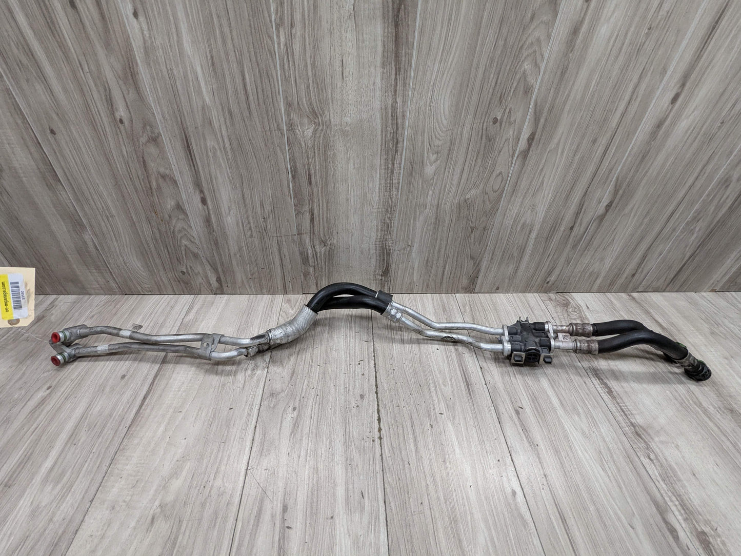 16-19 OEM BMW F90 M5 G12 750 G30 M550 Transmission Oil Cooler Line Inlet Outlet