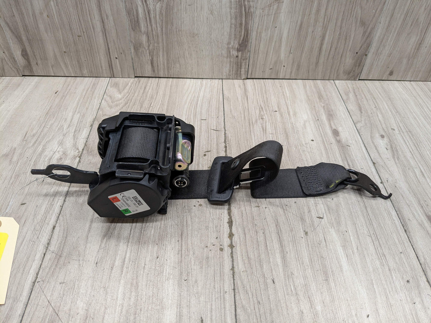 OEM BMW F90 M5 G30 530 540 Rear Left Right Upper Seatbelt Seat Belt Retractor