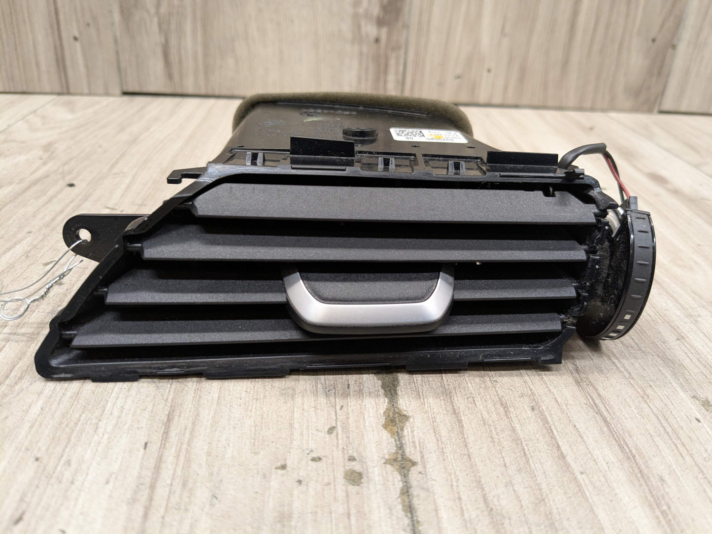OEM BMW F90 G30 G32 530 540 M550 M5 Right Passenger Side AC Air Vent Dash Grille