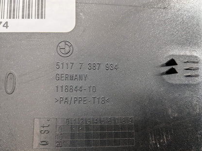 17-23 OEM BMW F90 G30 530 540 M550 M5 Fuel Gas Tank Flap Lid Cover