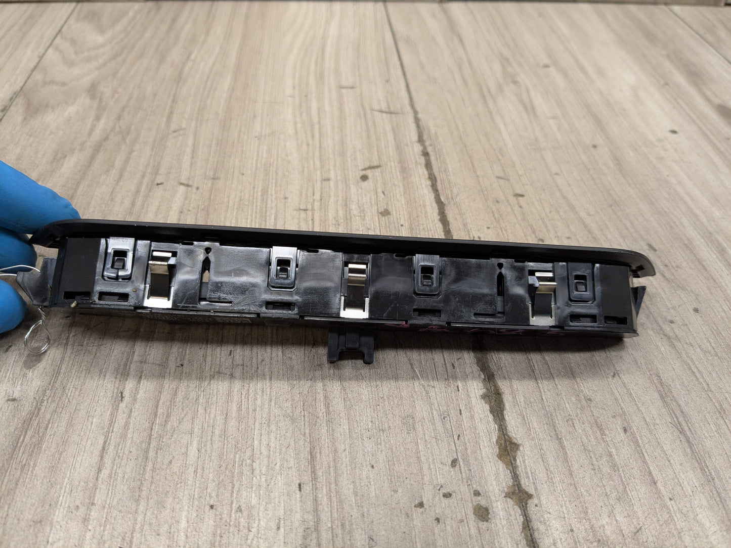 OEM BMW F90 M5 G30 530 540 M550 Front Left Driver Seat Memory Switch Button