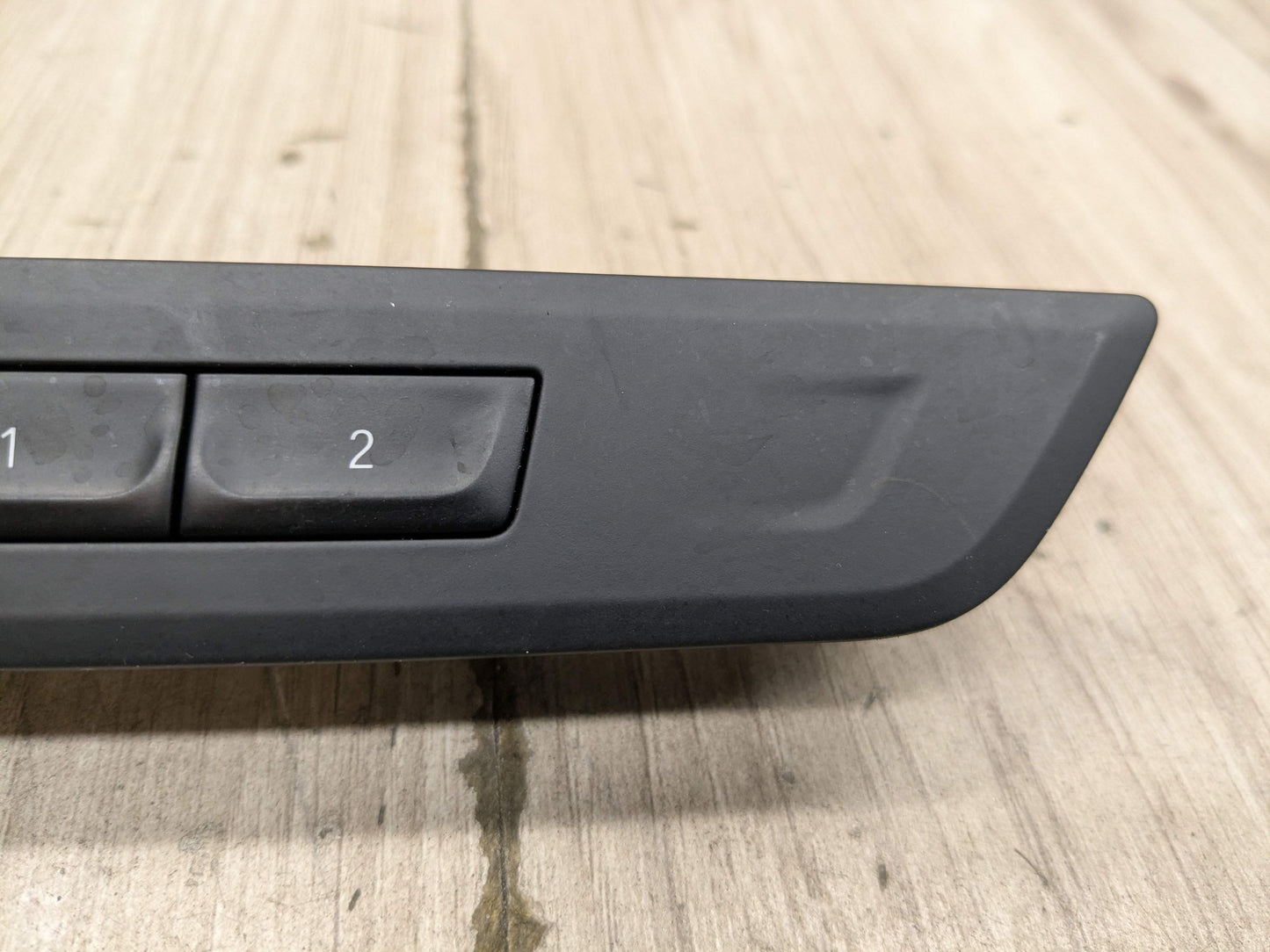 OEM BMW F90 M5 G30 530 540 M550 Front Left Driver Seat Memory Switch Button