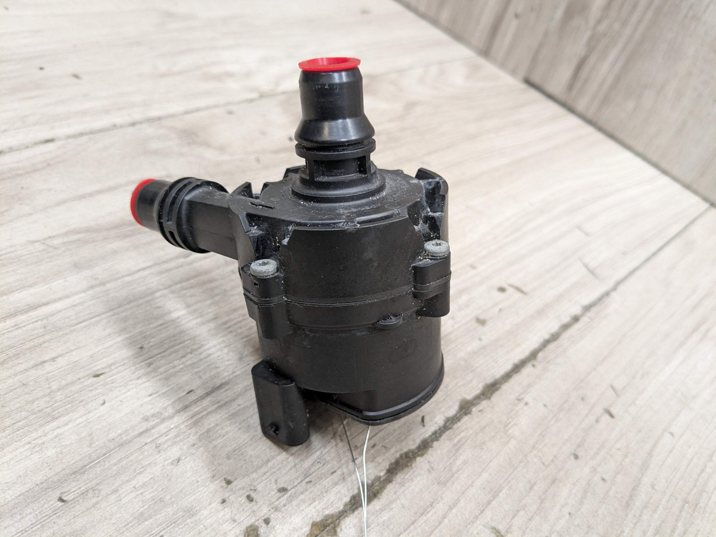 OEM BMW F90 F93 G11 G12 G16 G30 M5 Engine Electric Auxiliary Water Coolant Pump