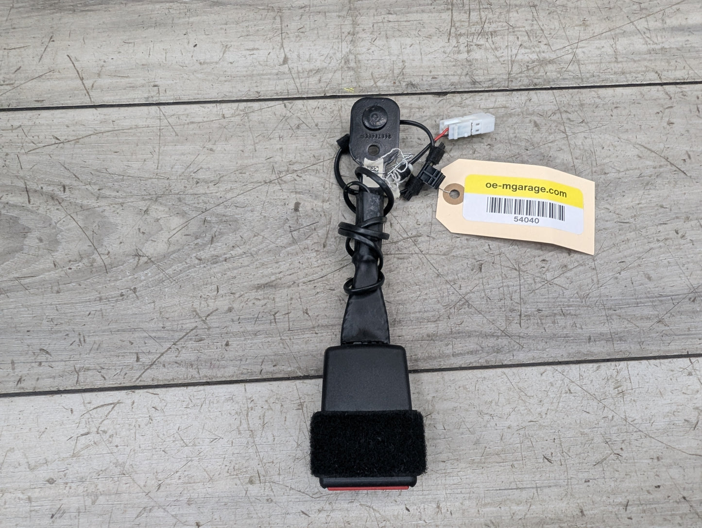 OEM BMW F90 G11 G12 G30 530 540 M550 750 M5 Front Left or Right Seatbelt Buckle