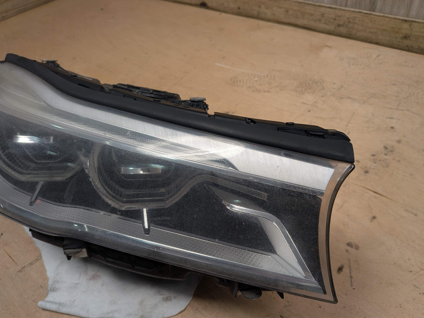 16-19 OEM BMW G12 740 750 Right Passenger LED ICON Adaptive Headlight COMPLETE