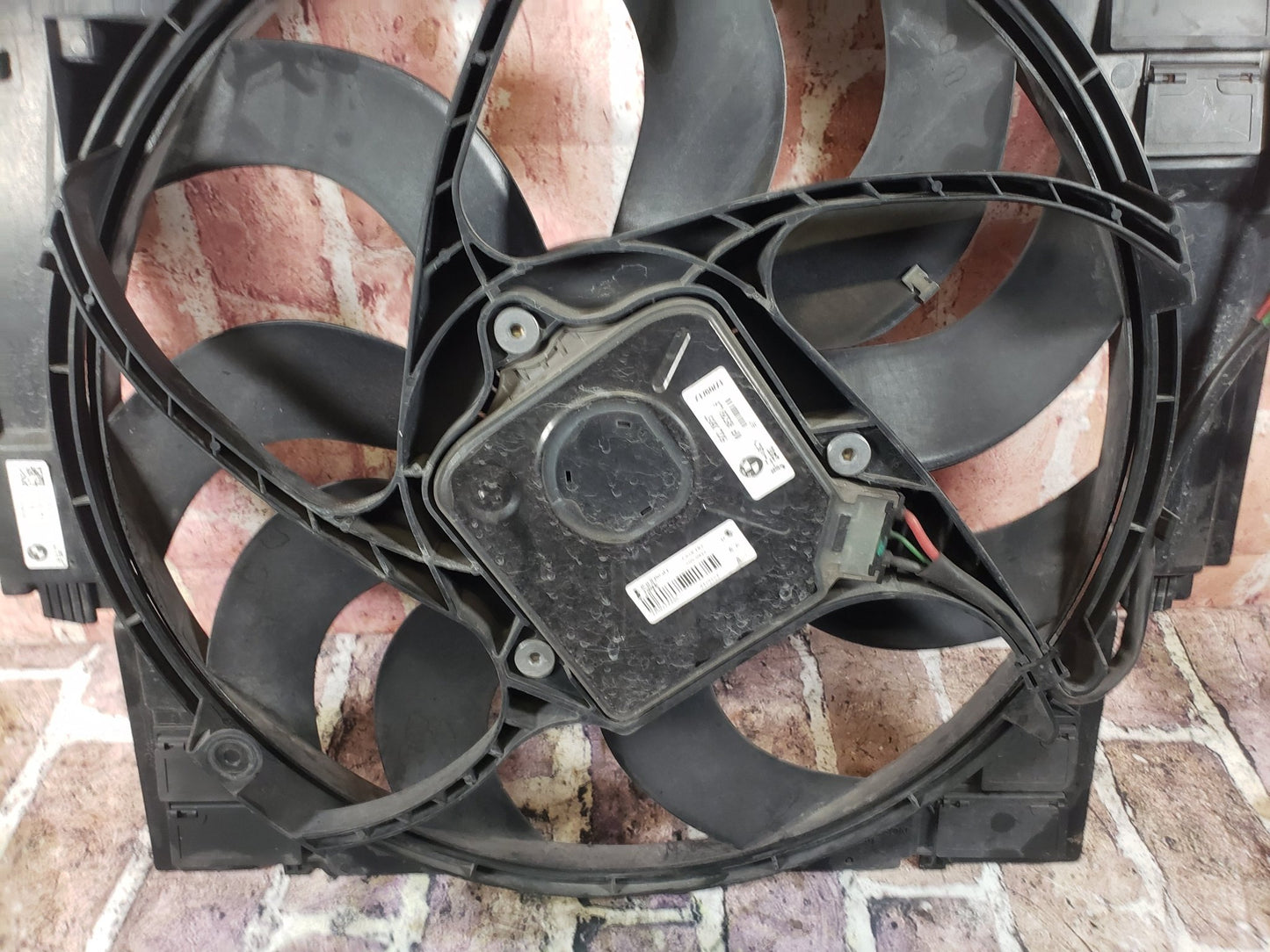 BMW 10-13 F10 Engine Radiator Cooling Fan Pre LCI