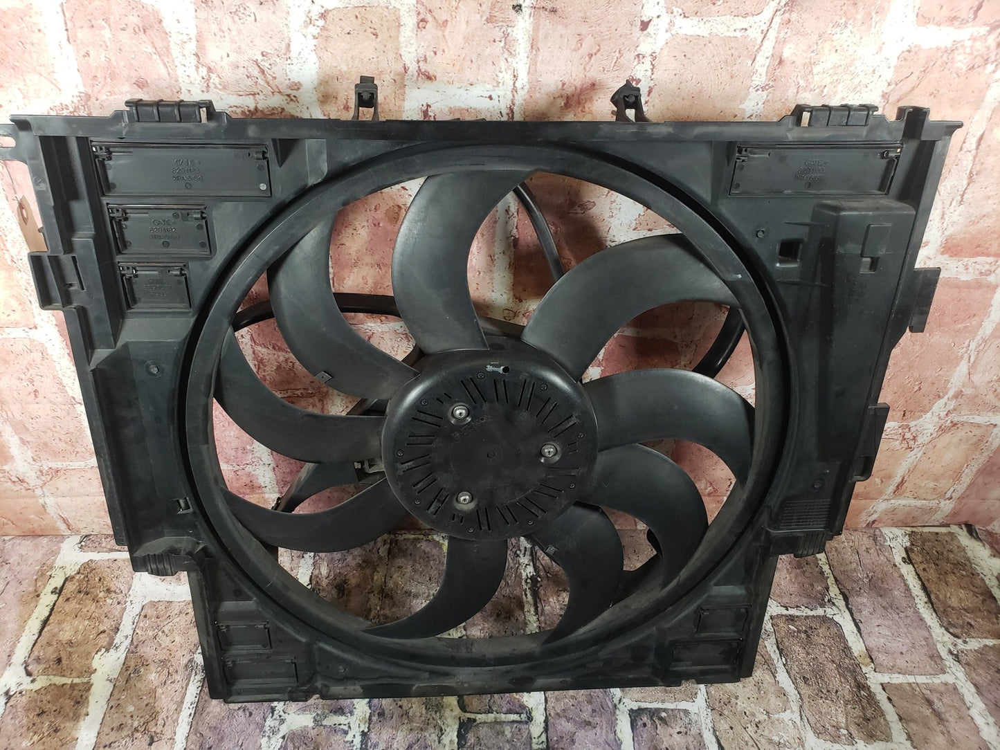 BMW 10-13 F10 Engine Radiator Cooling Fan Pre LCI