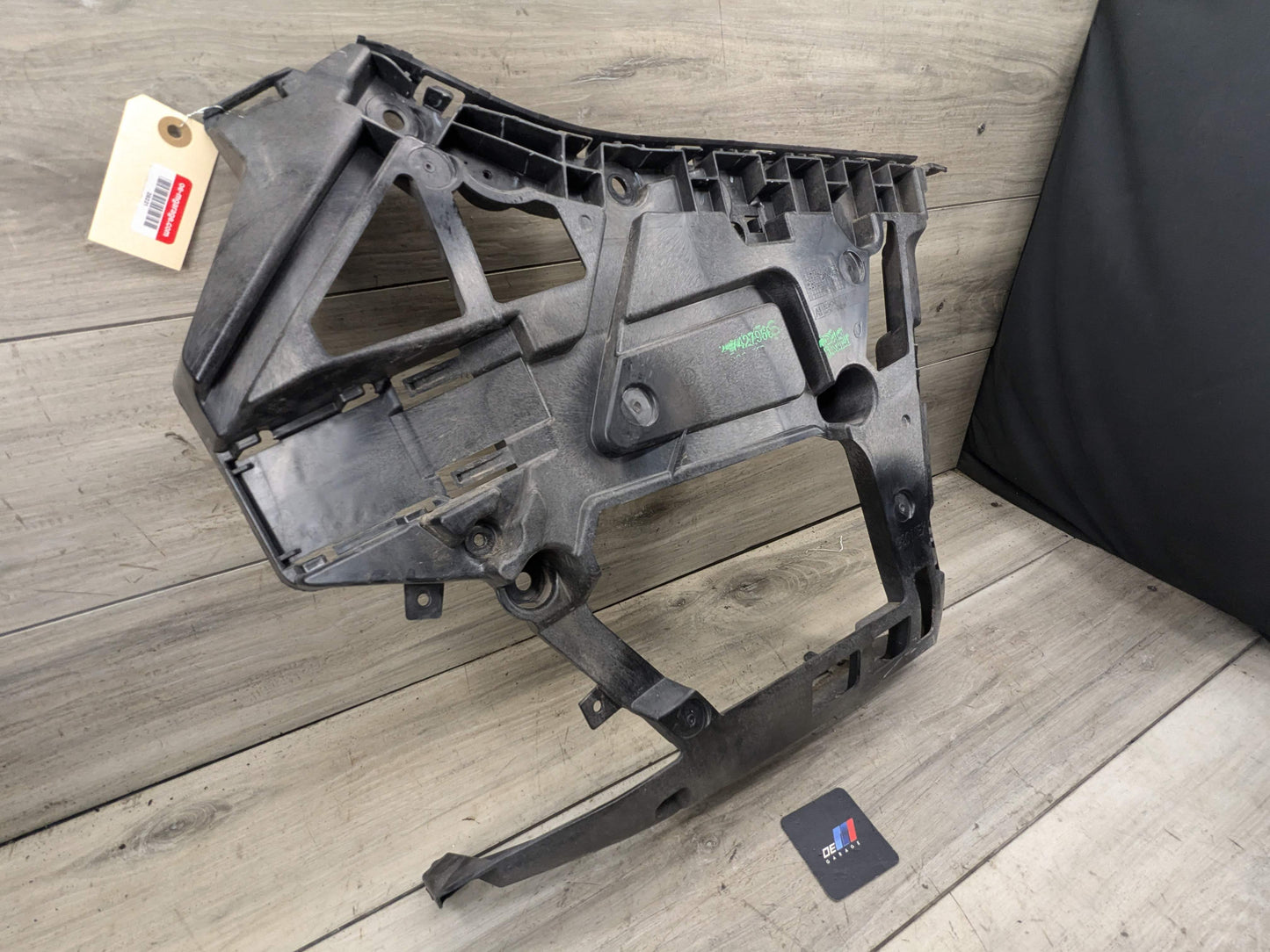 19-21 OEM BMW G20 330 Rear Bumper Passenger Guide Support Carrier Panel