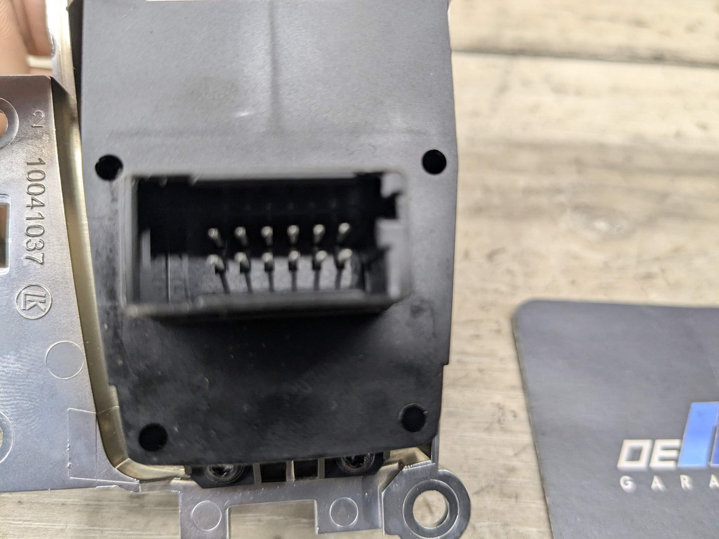 10-16 OEM BMW F01 F07 F02 550 750 Parking Brake Auto Hold Switch w/ Trim Panel