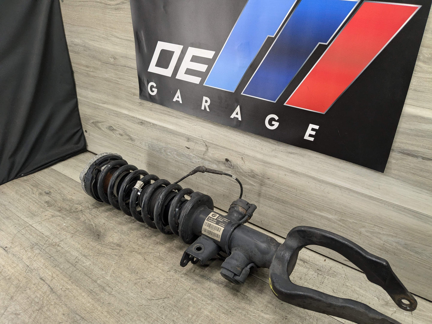 10-12 OEM BMW F01 F02 750iX AWD Front Right Suspension Strut Spring VDC