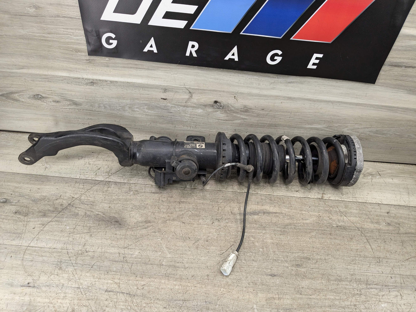 10-12 OEM BMW F01 F02 750iX AWD Front Right Suspension Strut Spring VDC