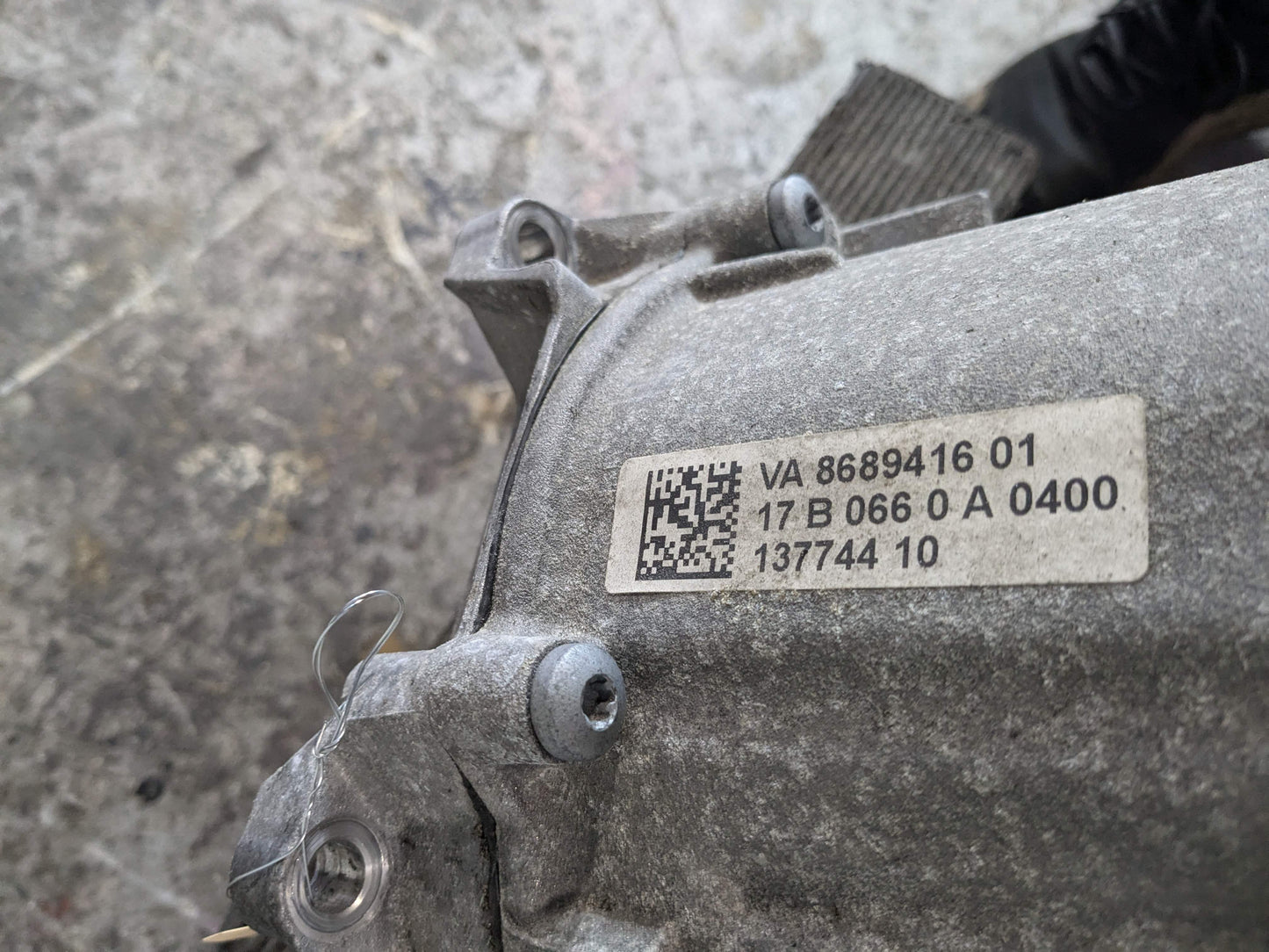 OEM BMW G30 530iX 540Ix AWD Transmission Transfer Case Box Gearbox ATC13