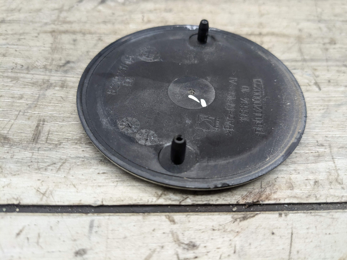 Genuine BMW F02 F22 F30 F32 F80 E90 M2 M3 M4 Rear Trunk Lid Round Emblem 74mm