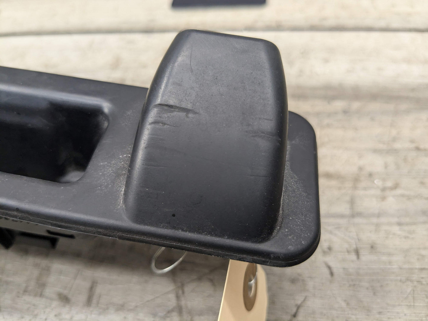 OEM BMW G30 530 540 M550 M5 X5 Rear View Camera Trunk Lid Handle Push Button