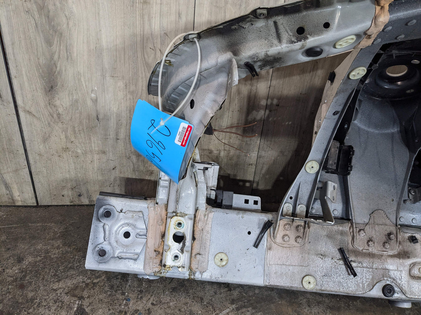 OEM BMW G30 530 540 M550 Front Left Driver Apron CUT Supporting Strut A Pillar