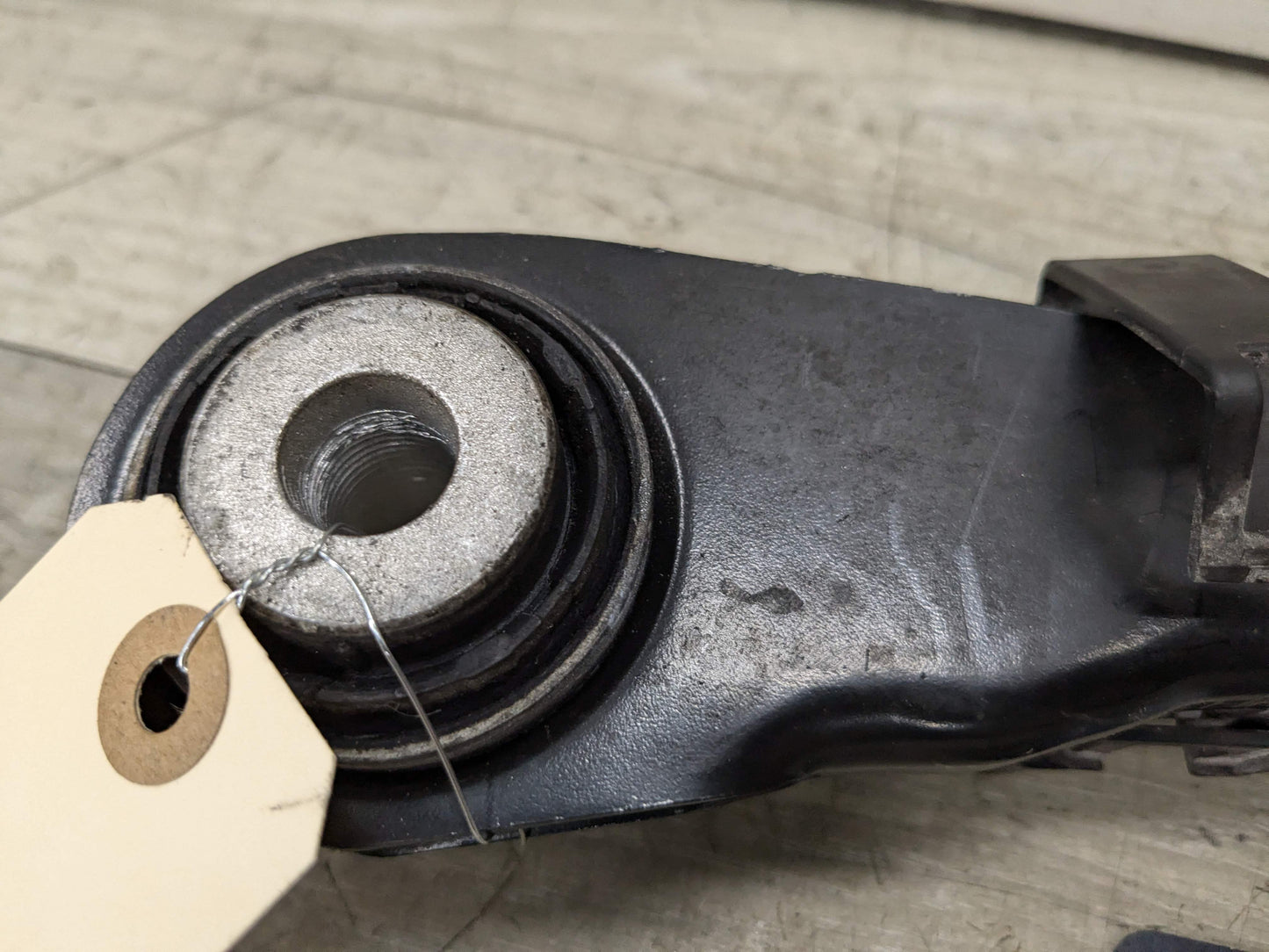 OEM BMW F90 G12 G30 530 540 M550 740 750 REAR Left Driver Upper Control Arm