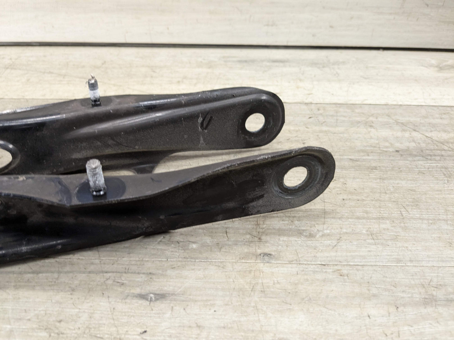 OEM BMW G11 G12 G30 530 540 M550 740 750 M760 REAR Left Right Lower Control Arm