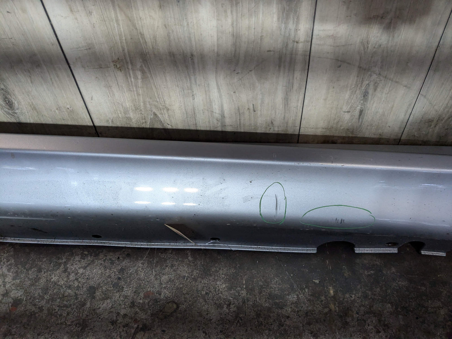 *SCRATCHES* 10-14 OEM BMW E71 X6M Right Passenger Side Skirt Rocker Panel Silver