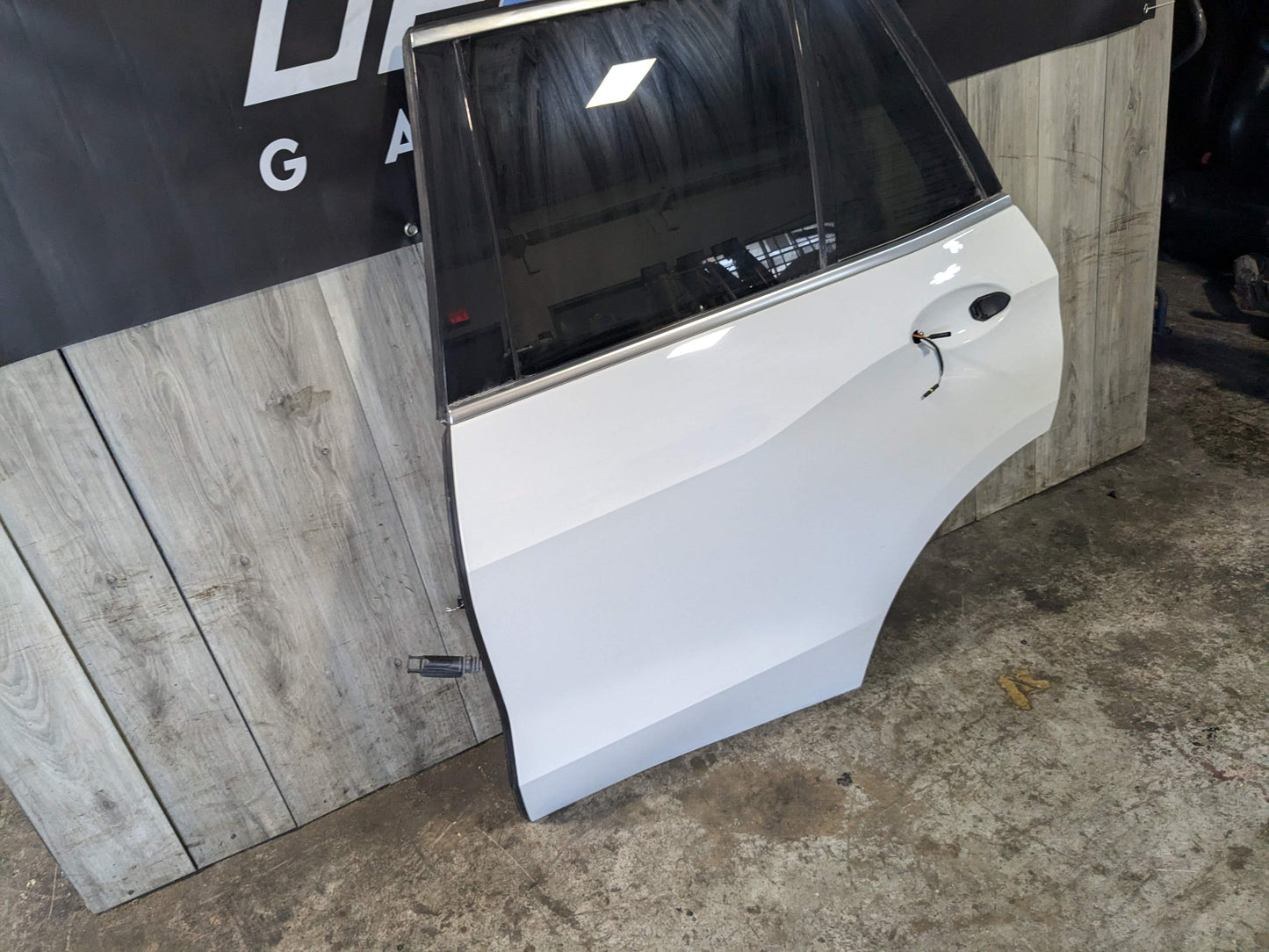 19-23 OEM BMW G05 X5 Rear Left Driver Side Door Shell Panel White 300