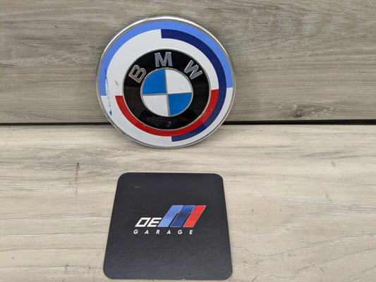 21-25 OEM BMW G22 G23 G42 230 M240 340 M440 Hood Badge 50 years M Diameter 82MM