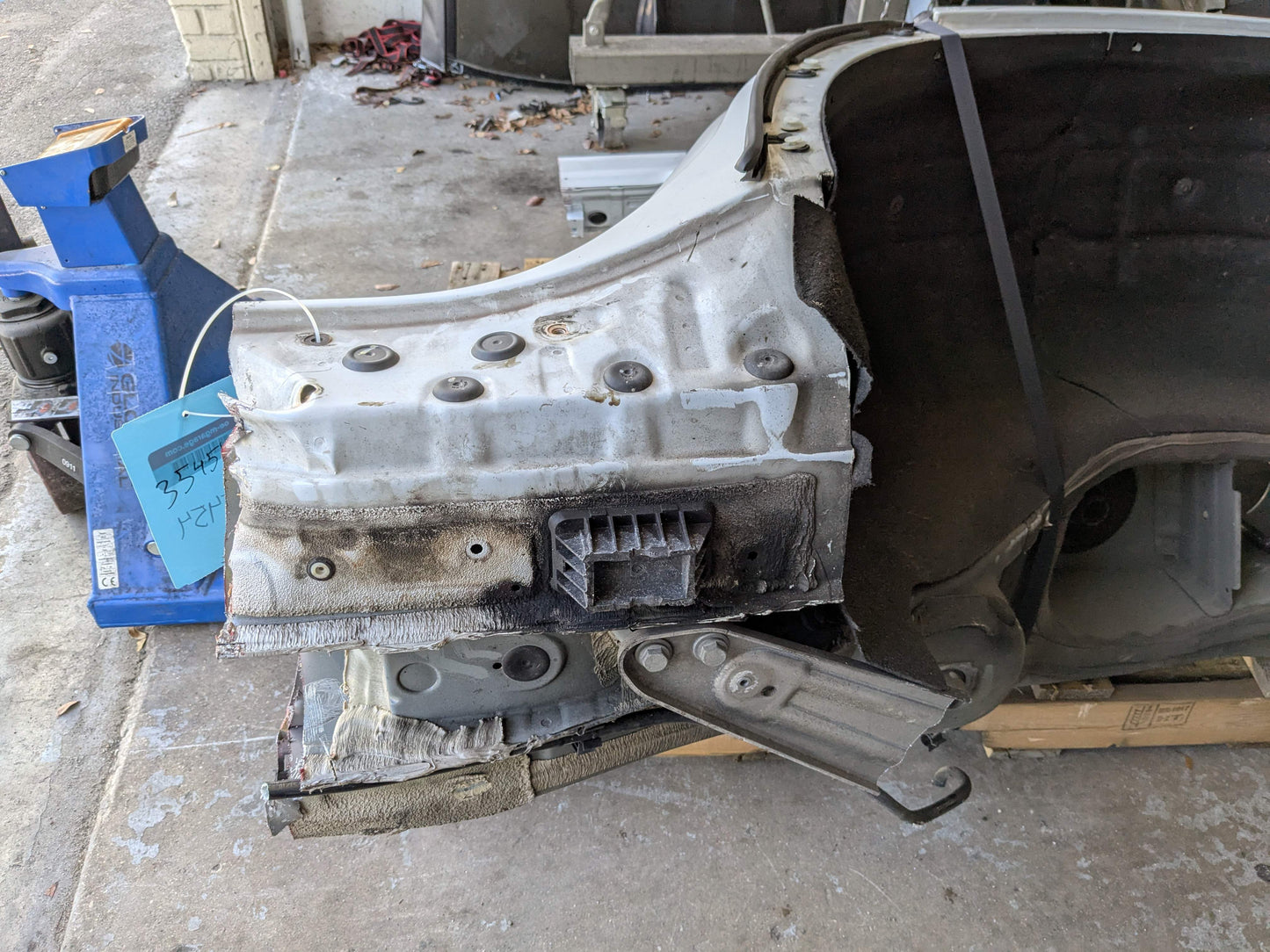 15-19 OEM BMW F16 F86 X6 X6M Rear Left Driver Side Quarter Panel Frame Body Cut