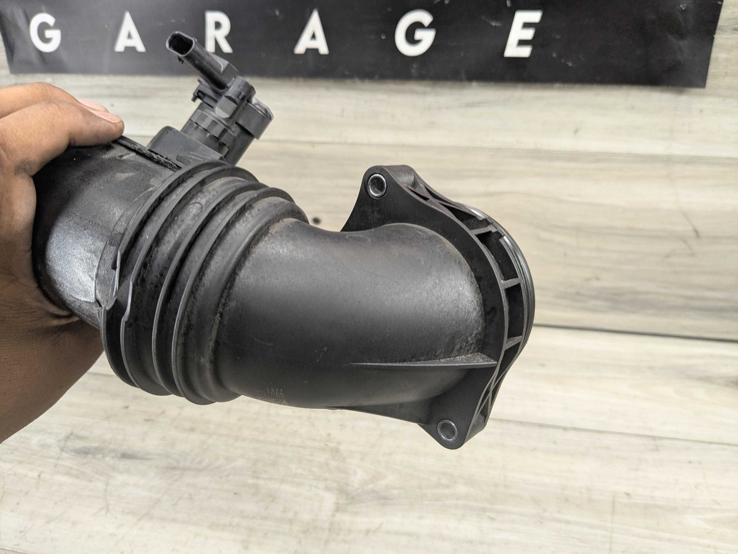 OEM BMW G01 G05 G12 G20 G22 G23 G26 G30 G42 X3 Air Engine B58 Intake Pipe Hose