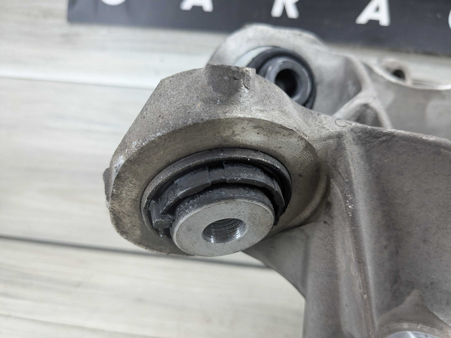 OEM BMW G05 G06 G07 X5 X6 X7 Rear Left Driver Side Hub Spindle Knuckle Bearing
