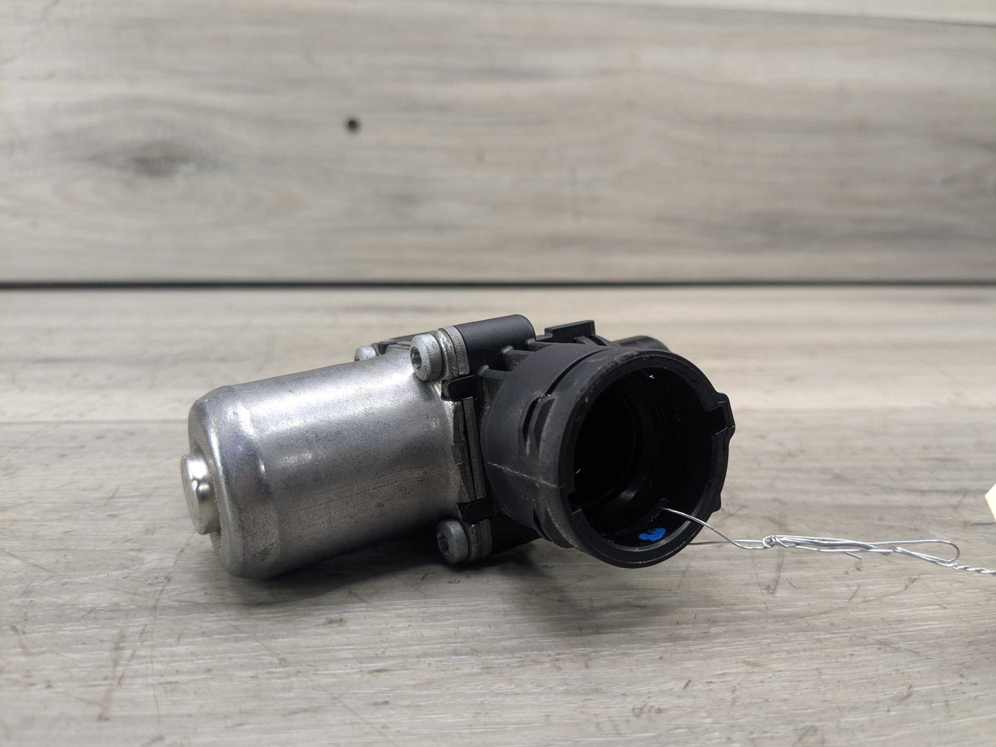 OEM BMW G01 G20 G22 G23 G26 G30 330 430 X3 Engine B46 Heater Water Switch Valve