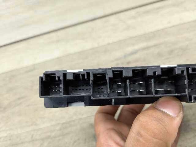 OEM BMW G01 G02 G05 G07 G12 G20 G29 G30 F90 Front Left Right Seat Control Module