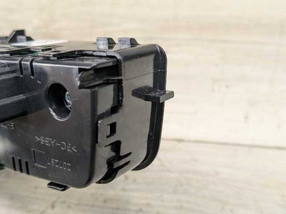 OEM BMW G20 G22 G23 G26 G42 G80 G82 AC Rear Heater Climate Control Switch Panel