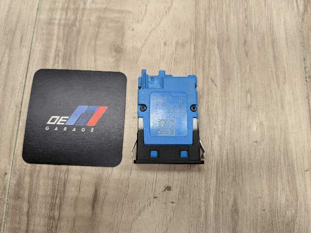 OEM BMW G01 G02 G05 G20 G26 G42 USB Type C Socket Charge Adapter