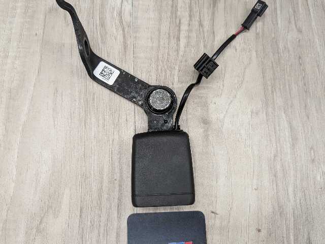 17-21 OEM BMW G21 G20 330 M340 Rear Left Driver Seatbelt Seat Belt Buckle