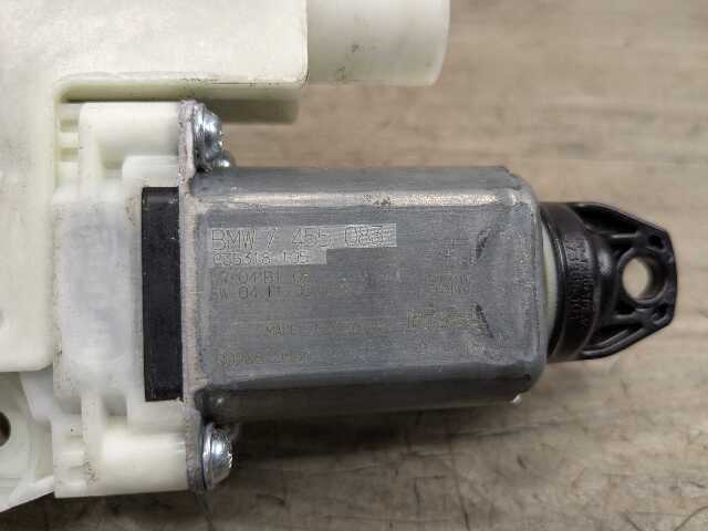 17-22 OEM BMW F90 M5 G30 Rear Left Driver Side Door Window Regulator Motor