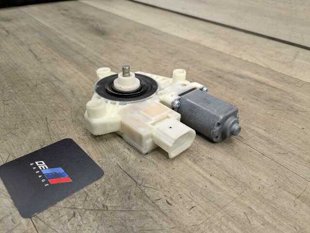 19-22 OEM BMW F90 M5 G30 Rear Right Passenger Side Door Window Regulator Motor