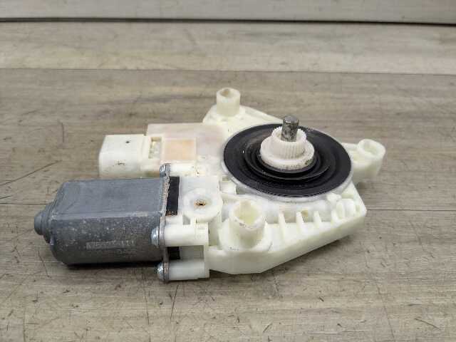 19-22 OEM BMW F90 M5 G30 Rear Right Passenger Side Door Window Regulator Motor