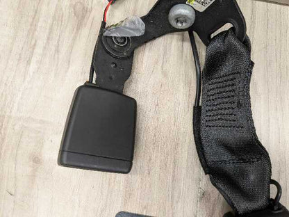 20-24 OEM BMW F44 228 M235 Rear Center Middle Seatbelt Seat Belt Buckle