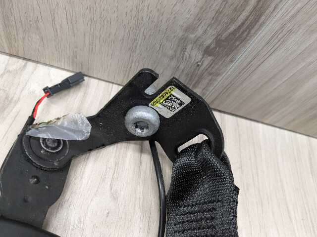 20-24 OEM BMW F44 228 M235 Rear Center Middle Seatbelt Seat Belt Buckle