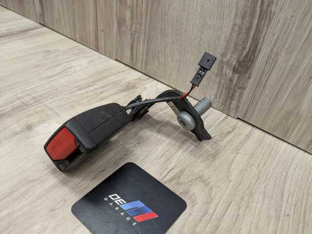 20-24 OEM BMW F44 228 M235 Rear Lower Left Driver Seatbelt Seat Belt Buckle
