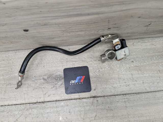 OEM BMW E90 E91 E92 E93 328 330 335 Negative Battery Cable Terminal IBS Sensor
