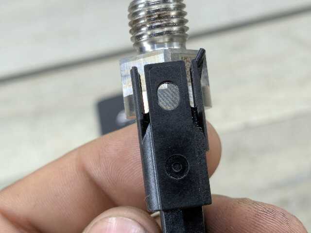 19-24 OEM BMW G12 G30 M550 750 Engine N63R High Pressure Fuel Injector