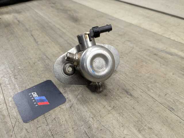 OEM BMW G11 G12 G30 M550 750 Alpina B7 HPFP N63R Engine High Pressure Fuel Pump