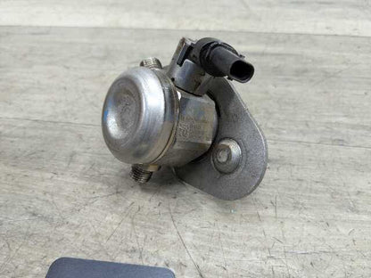 OEM BMW G11 G12 G30 M550 750 Alpina B7 HPFP N63R Engine High Pressure Fuel Pump